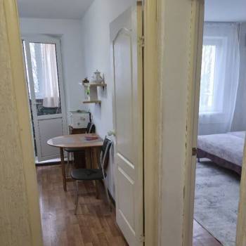 Продается 1-комнатная квартира, 35 м²