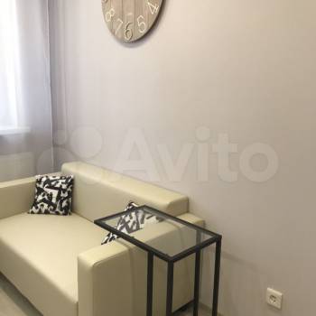 Сдается 1-комнатная квартира, 42 м²