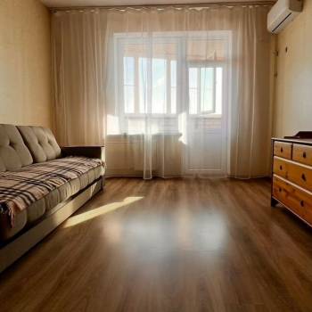 Продается 1-комнатная квартира, 46,6 м²