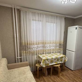 Сдается 1-комнатная квартира, 37,8 м²