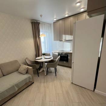 Продается 1-комнатная квартира, 38 м²