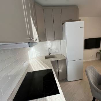 Продается 1-комнатная квартира, 38 м²