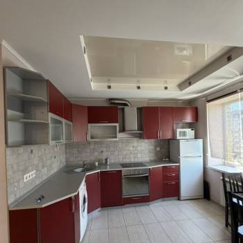 Продается 1-комнатная квартира, 45 м²