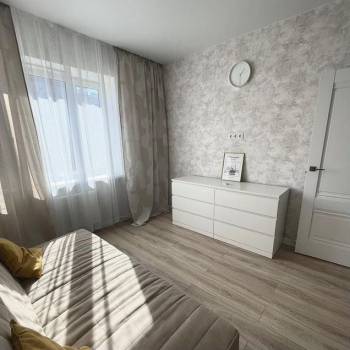 Сдается 1-комнатная квартира, 40 м²