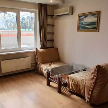 Сдается 1-комнатная квартира, 40 м²