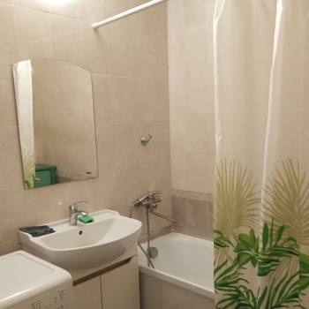 Сдается 2-х комнатная квартира, 58 м²