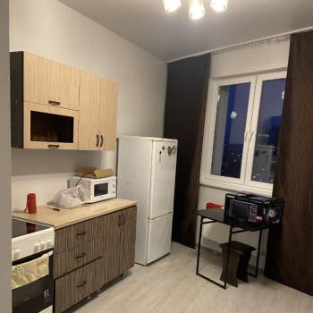Продается 1-комнатная квартира, 40,7 м²