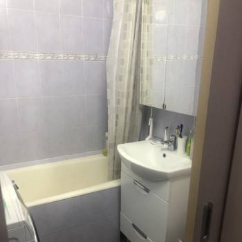 Продается 3-х комнатная квартира, 58 м²