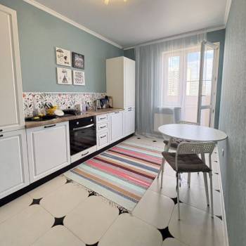 Продается 1-комнатная квартира, 39 м²