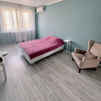 Продается 1-комнатная квартира, 39 м²