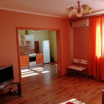 Сдается 1-комнатная квартира, 52 м²