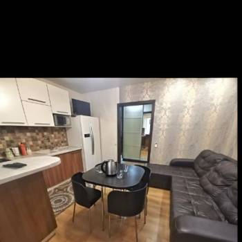 Сдается 2-х комнатная квартира, 60 м²