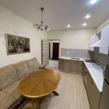 Продается 1-комнатная квартира, 42,6 м²