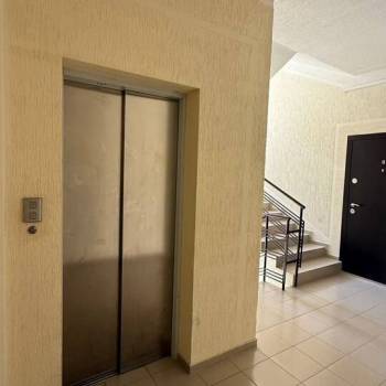 Продается 1-комнатная квартира, 35 м²