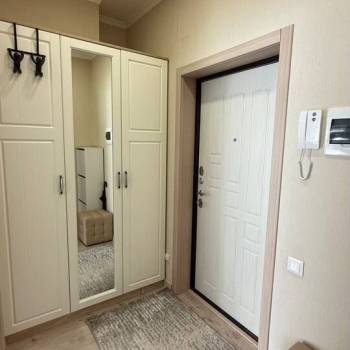Продается 1-комнатная квартира, 35 м²