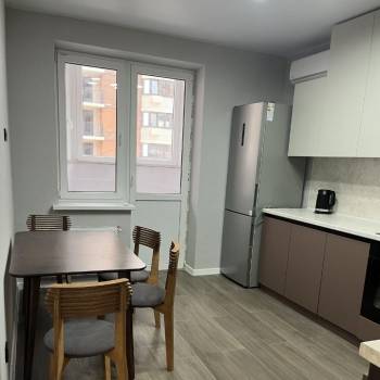 Сдается 1-комнатная квартира, 40 м²