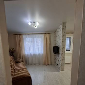 Продается 1-комнатная квартира, 42,2 м²