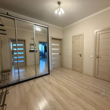 Продается 2-х комнатная квартира, 64 м²