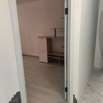 Продается 1-комнатная квартира, 42,5 м²