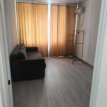 Продается 1-комнатная квартира, 42,5 м²