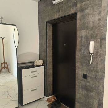 Продается 1-комнатная квартира, 42,5 м²
