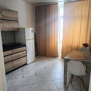 Продается 1-комнатная квартира, 42,5 м²