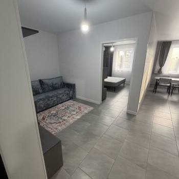 Сдается 1-комнатная квартира, 50 м²