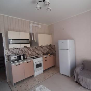 Сдается 1-комнатная квартира, 42 м²