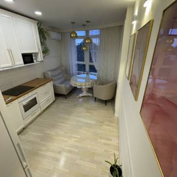 Сдается 1-комнатная квартира, 50 м²