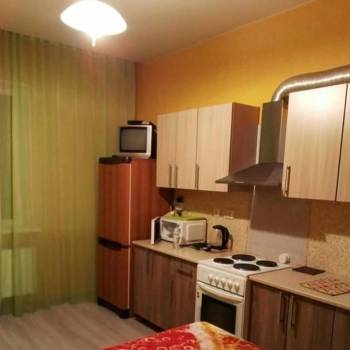 Продается 1-комнатная квартира, 38 м²