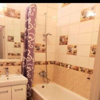 Продается 1-комнатная квартира, 38 м²