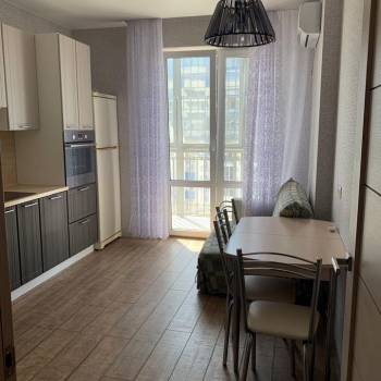 Сдается 1-комнатная квартира, 42,4 м²