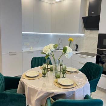 Сдается 2-х комнатная квартира, 74 м²