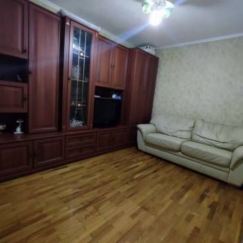 Продается Многокомнатная квартира, 85 м²