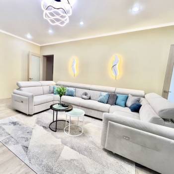 Продается Многокомнатная квартира, 205,7 м²