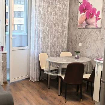 Сдается 1-комнатная квартира, 42,2 м²