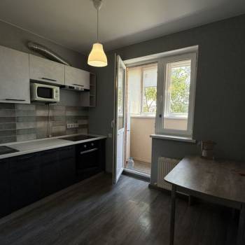 Продается 1-комнатная квартира, 33 м²
