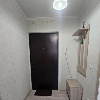 Сдается 1-комнатная квартира, 39 м²