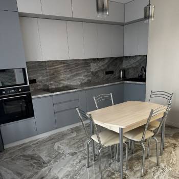 Сдается 2-х комнатная квартира, 65 м²