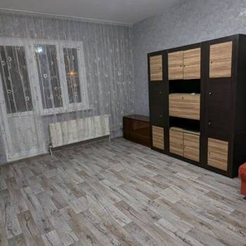 Сдается Многокомнатная квартира, 80 м²