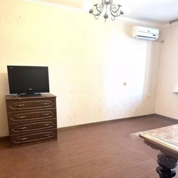 Продается 1-комнатная квартира, 38,2 м²