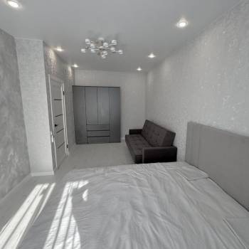 Продается 1-комнатная квартира, 37 м²