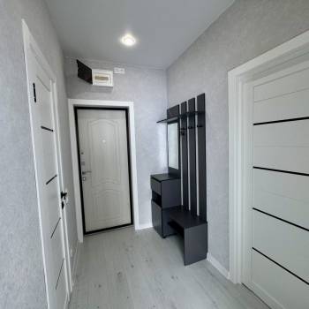 Продается 1-комнатная квартира, 37 м²