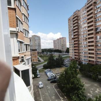 Продается 1-комнатная квартира, 51,7 м²