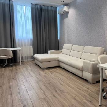 Сдается 2-х комнатная квартира, 80 м²