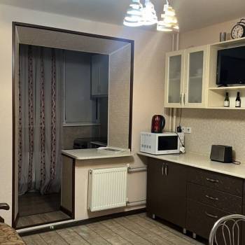 Продается 1-комнатная квартира, 35 м²