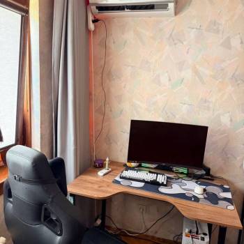 Продается Многокомнатная квартира, 93 м²