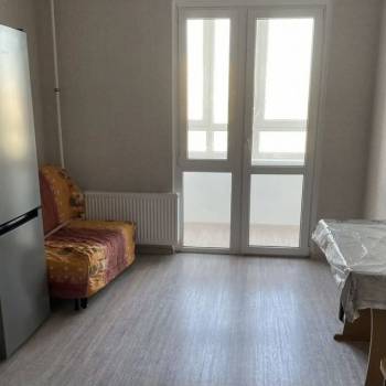Сдается 1-комнатная квартира, 38 м²