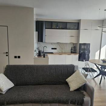 Продается 1-комнатная квартира, 39,7 м²