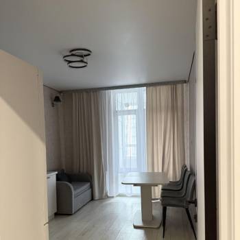 Сдается 1-комнатная квартира, 51 м²